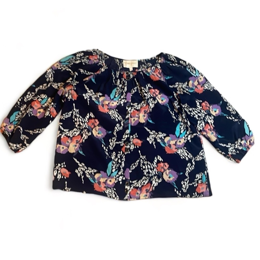 YUMI KIM 100% Silk Top Blouse Shirt Floral Navy Spring Work Casual Date Night XS